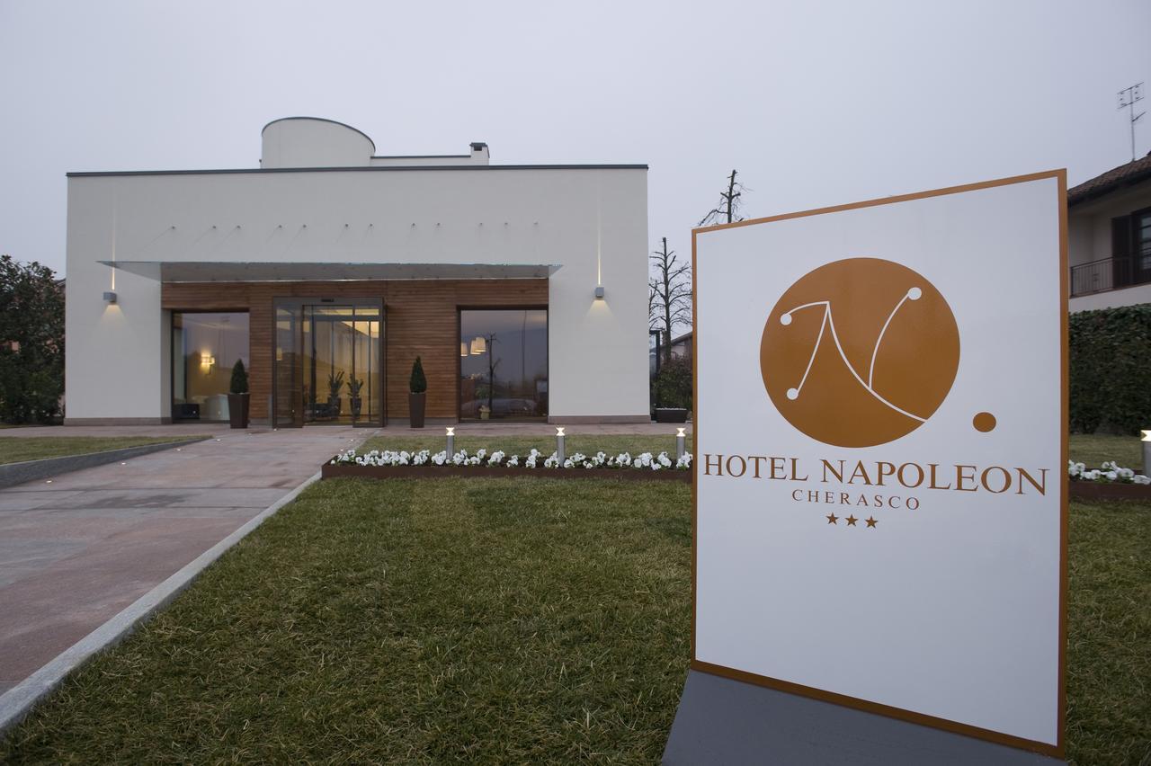 Hotel Napoleon Cherasco Exterior photo